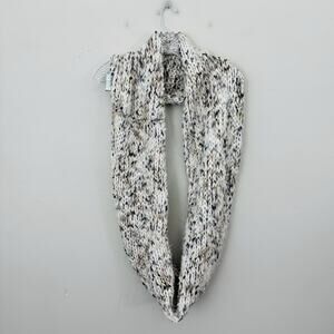 Steve Madden White Knit Infinity Scarf Women’s One Size